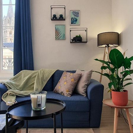 Charming Studio With View Of The Abbaye-Aux-Hommes Caen Phòng bức ảnh