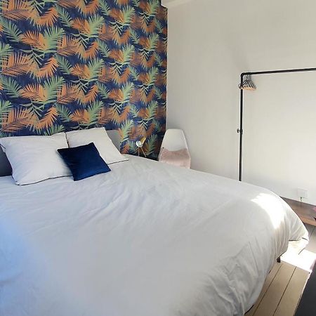 Charming Studio With View Of The Abbaye-Aux-Hommes Caen Phòng bức ảnh