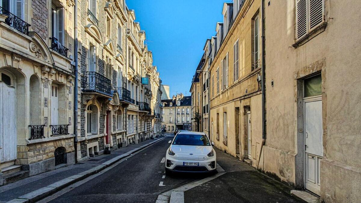 Charming Studio With View Of The Abbaye-Aux-Hommes Caen Ngoại thất bức ảnh